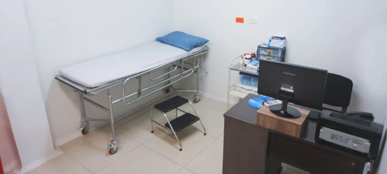 orthopedic care colombia - Checking Room